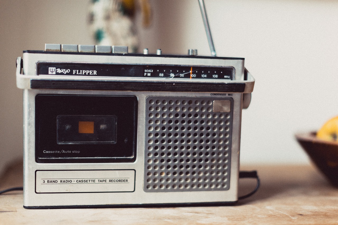 radio, vintage, retro-821602.jpg